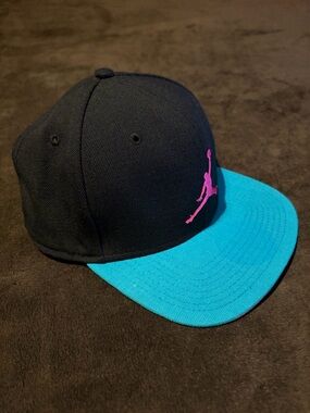 Jordan Bel-Air Cement Hat 2013